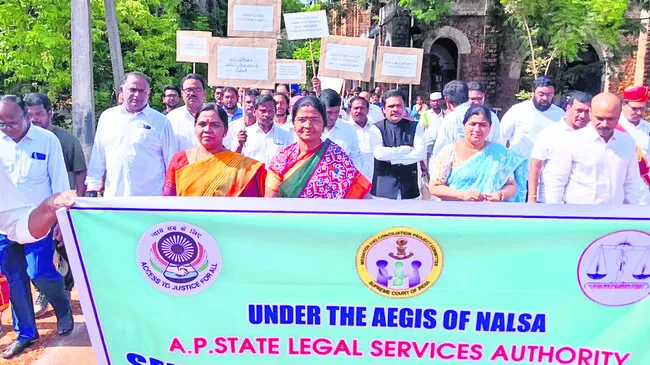 మధ్యవర్తిత్వంతో కేసుల పరిష్కారం 