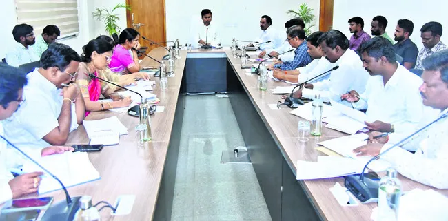 భూభారతి దరఖాస్తులు త్వరగా పరిష్కరించాలి