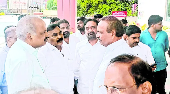 రాష్ట్రం రావణ కాష్టం