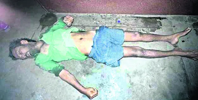 రైల్వే స్టేషన్‌లో యువకుడి మృతి 