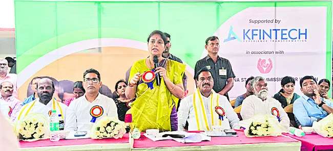విద్యావ్యవస్థలో మార్పులు అవసరం