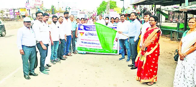 జనాభా నియంత్రణకు కృషి చేయాలి