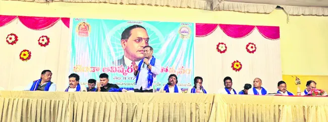 మెరిట్‌ కమ్‌ సీనియారిటీతో ఉద్యోగులకు అన్యాయం 
