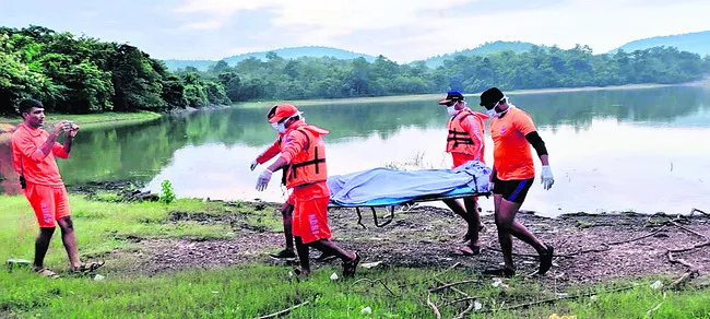 చెరువులో గల్లంతైన వ్యక్తి మృతదేహం లభ్యం