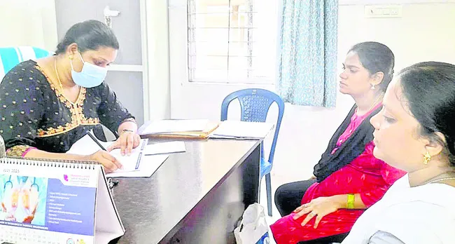గర్భిణుల ఆరోగ్యం పట్ల అప్రమత్తం