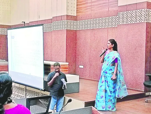 బీఎల్ఓలు బాధ్యతగా ఉండాలి