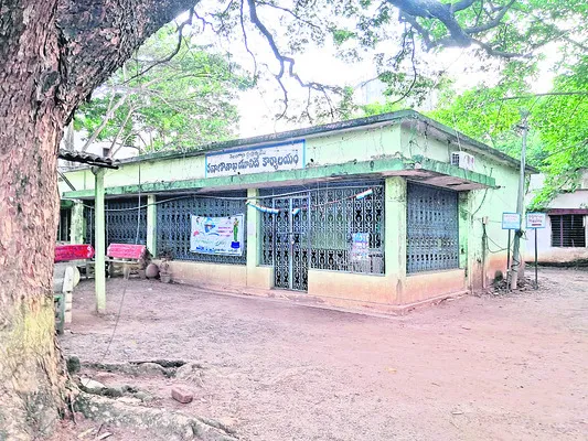 రవాణా శాఖలో వసూళ్ల దందా..