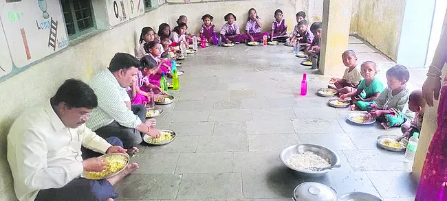 నెల రోజులుగా గుడ్డు లేదు!