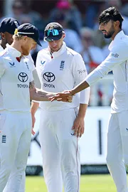 Injury scare for England as Shoaib Bashir taken off in IND vs ENG 3rd Test3