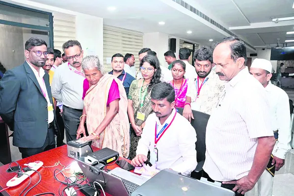 ఆధార్‌ క్యాంపునకు విశేష స్పందన