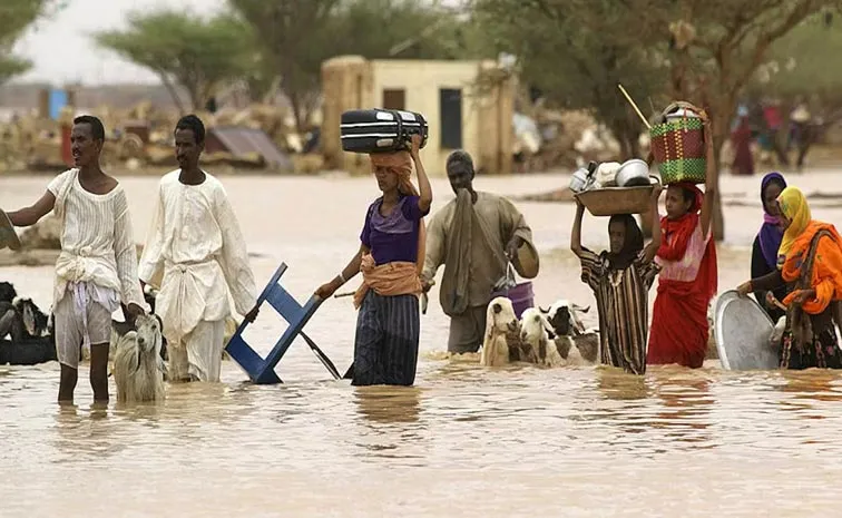 Thousands left homeless and isolated due to heavy rains In India8
