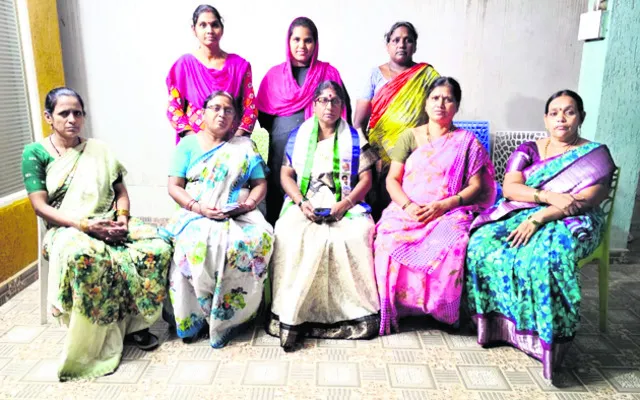 రాష్ట్రంలో మహిళలకు రక్షణ కరువు
