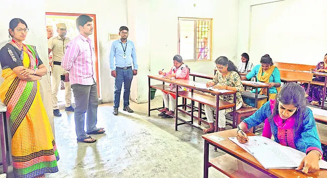 గ్రూప్‌–4 పరీక్షలు ప్రశాంతం