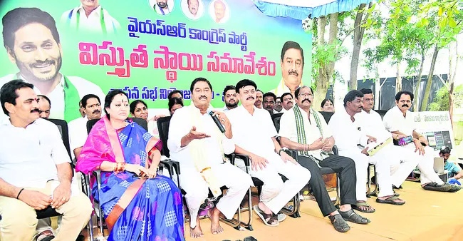 టీడీపీవన్నీ ప్రగతి వేషాలు