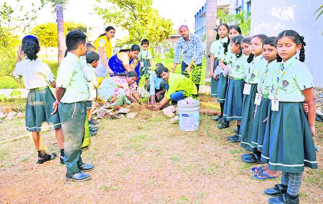 వనజీవి పరిచయంతో..