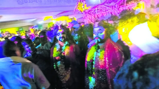 ఘనంగా