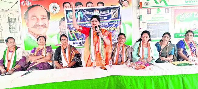 మహిళా సాధికారతకు ప్రాధాన్యం
