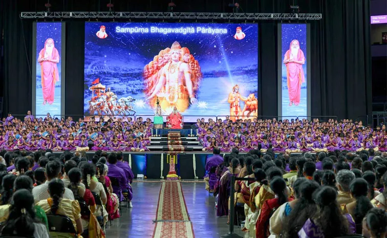Sri Ganapathy Sachchidananda Swamiji Spreads the Glory of the Bhagavad Gita Worldwide