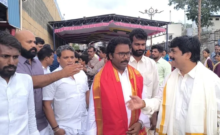 టీటీడీ సిబ్బందిపై టీడీపీ ఎమ్మెల్యే తిట్ల పురాణం