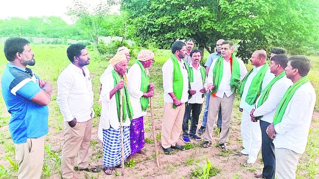 గోశాలకు సాగు భూములెందుకు?