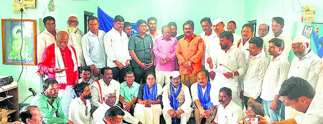 గిరిజనేతరుల సమస్యలపై సీఎంతో మాట్లాడుతా