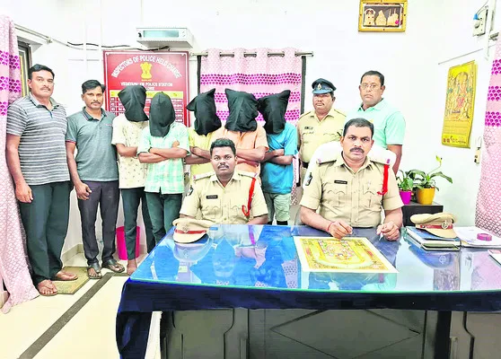 వ్యసనాలకు బానిసలై నేరాలు