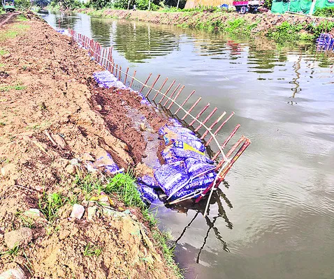 కాసుల కక్కుర్తి.. నాణ్యత నాస్తి