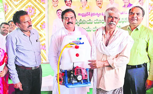 వ్యవసాయాన్ని లాభసాటి చేయడమే ప్రభుత్వ ధ్యేయం