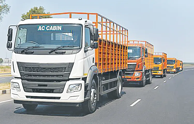 రయ్‌రయ్‌ లారీ.. చల్లచల్లని కేబిన్‌