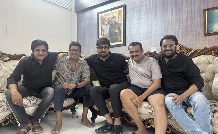 Netizens Slam Bandla Ganesh for Sharing Photos with Ali, Srikanth, Sivaji Raja over Kota Srinivasa Rao Demise