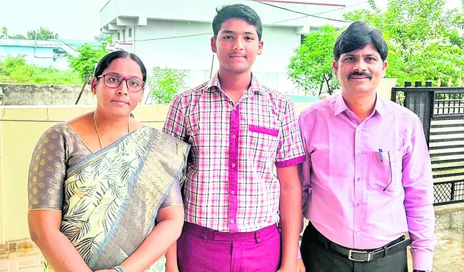 ఇద్దరు పిల్లలూ..