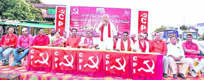 ప్రశ్నించినందుకే మావోయిస్టులను చంపుతారా?
