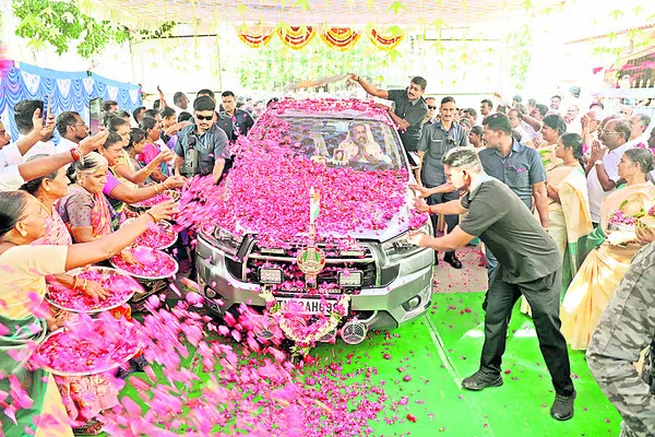 2026లో అన్నాడీఎంకే ప్రభుత్వ ఏర్పాటు తథ్యం