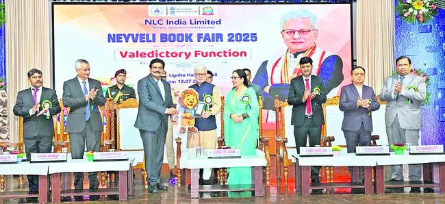 సాహిత్యానికి నిలయం... భారతదేశం