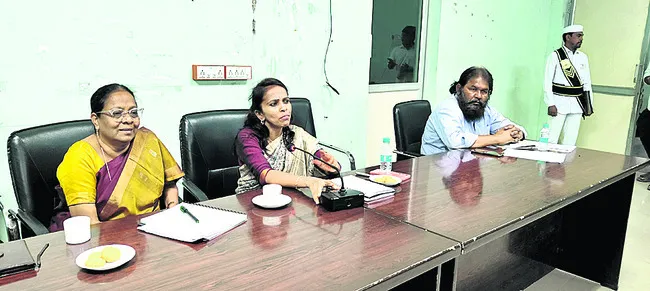 ఇంటింటా ఫీవర్ సర్వే చేయాలి