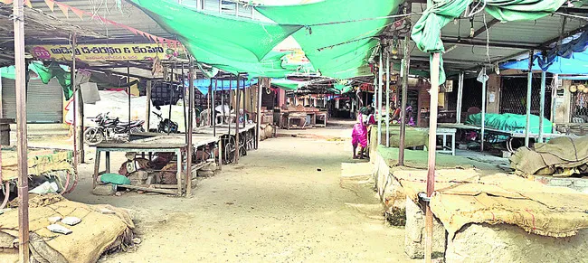 కూరగాయల దుకాణాలు బంద్‌