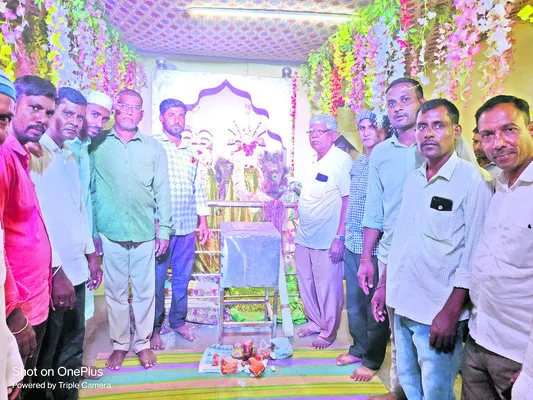 బీసీల ధర్నాను  జయప్రదం చేయాలి