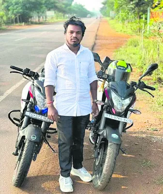 ఉరేసుకొని యువకుడి ఆత్మహత్య 