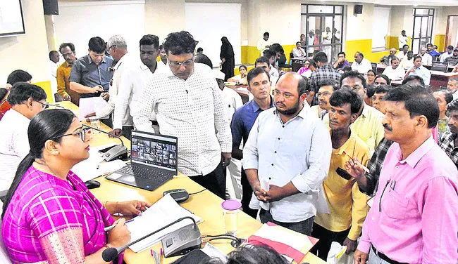 ‘ప్రజా’ ఫిర్యాదులు పరిష్కరించాలి
