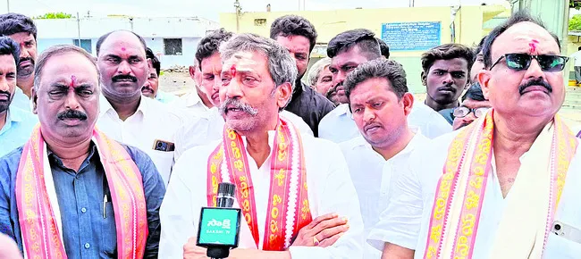 ఆలయ భద్రతా సిబ్బందిని పెంచాలి