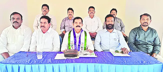 ప్రజల్లోకి కూటమి మోసాలు