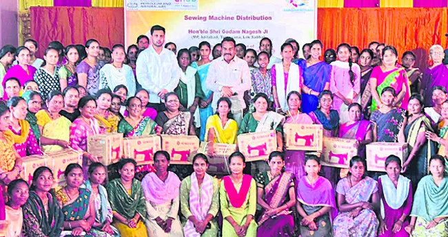 మహిళల ఆర్థికాభివృద్ధికి కేంద్రం చేయూత