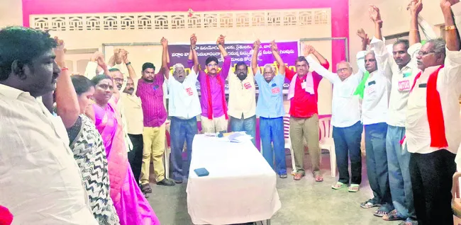 స్మార్ట్‌ మీటర్ల బిగింపును వ్యతిరేకించాలి 
