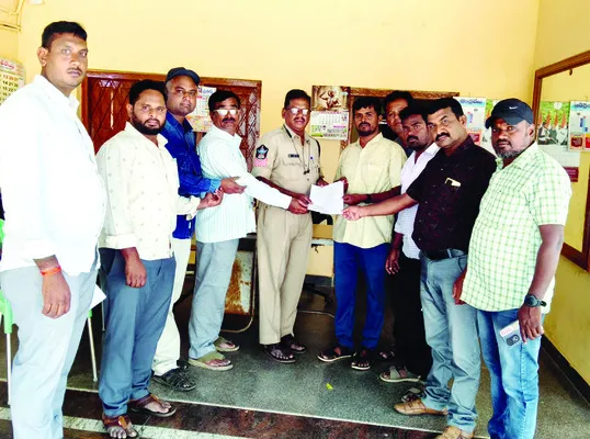 నా జోలికొస్తే అంతు చూస్తా