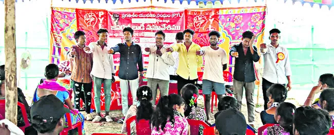 నూతన విద్యావిధానాలపై పోరాడాలి 