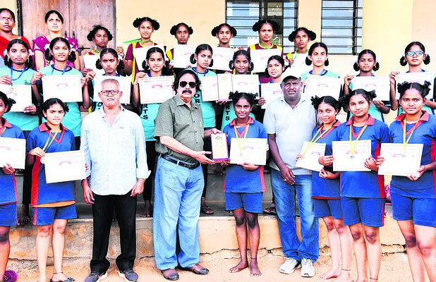 క్రీడాభివృద్ధికి సహకారం 