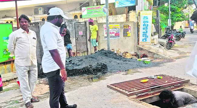 కాలువల్లో వ్యర్థాలేయొద్దు