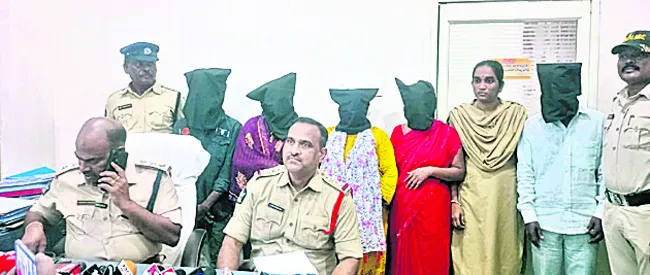 గంజాయి ముఠా అరెస్టు