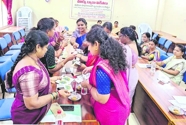 పరిపాలనపై పట్టు ఉండాలి