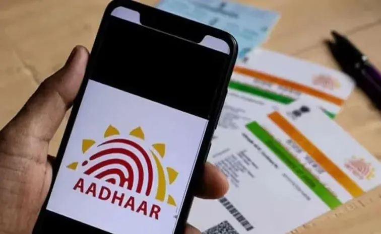 RTI: UIDAI Says Millions Of Aadhaar Cards Not Deactive, Full Details